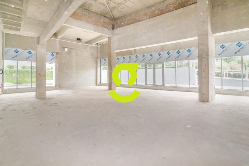 �tima loja comercial interna para o complexo, nova...
