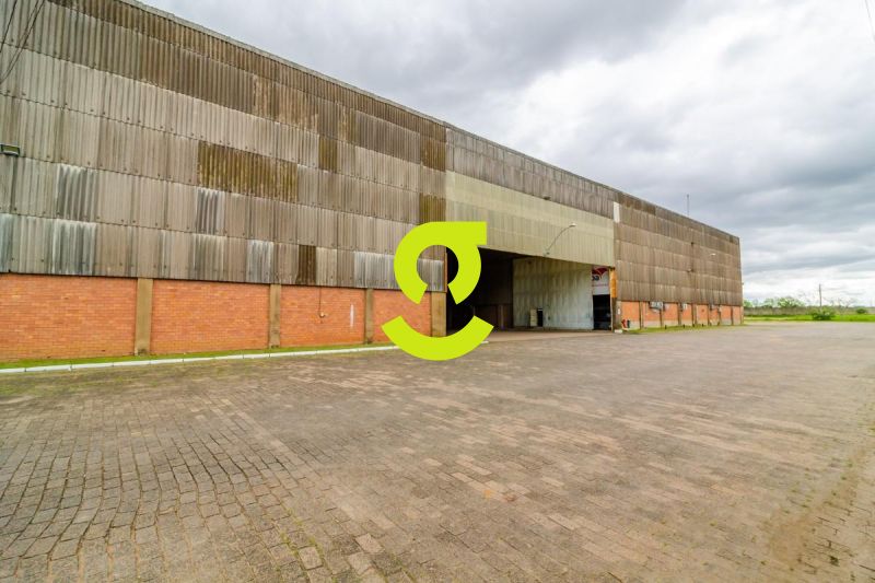 Pavilh�o de 2.104m privativos, PPCI em dia , p� di...