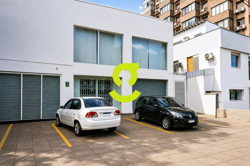 CASA COMERCIAL | 475m� | 10 SALAS | 6 VAGAS | MOIN...