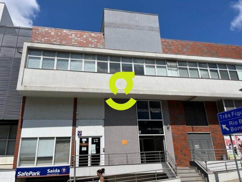 LOJA COMERCIAL | 136m� | ESQUINA PROT�SIO ALVES | ...