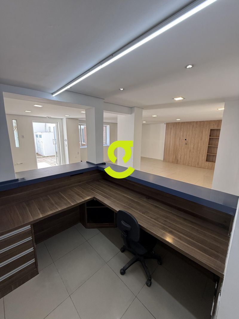 CASA COMERCIAL DE ALTO PADR�O COM 460m� NO BAIRRO ...