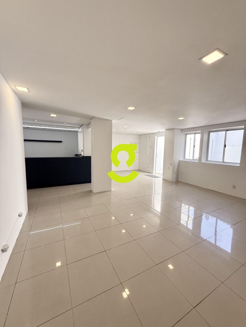CASA COMERCIAL DE ALTO PADR�O COM 460m� NO BAIRRO ...