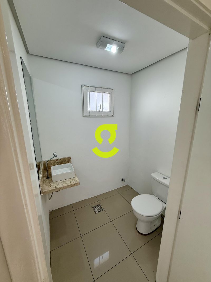 CASA COMERCIAL DE ALTO PADR�O COM 460m� NO BAIRRO ...