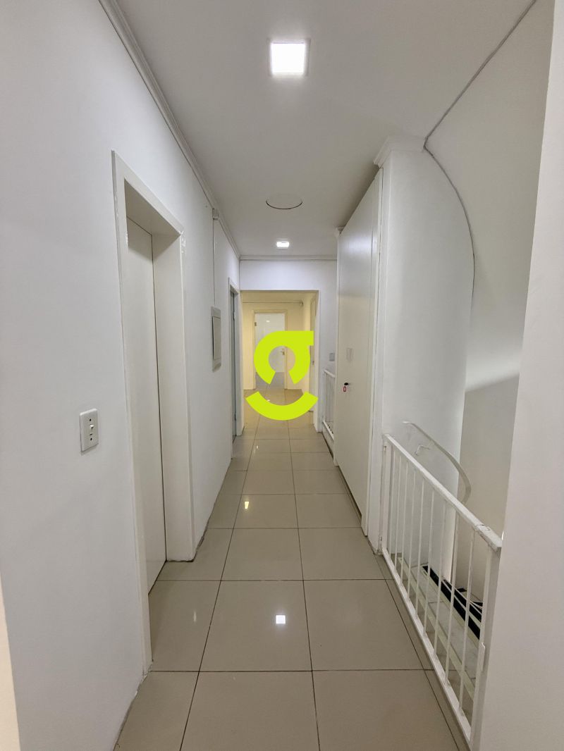 CASA COMERCIAL DE ALTO PADR�O COM 460m� NO BAIRRO ...