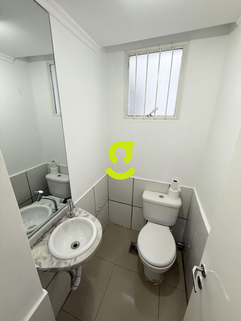 CASA COMERCIAL DE ALTO PADR�O COM 460m� NO BAIRRO ...