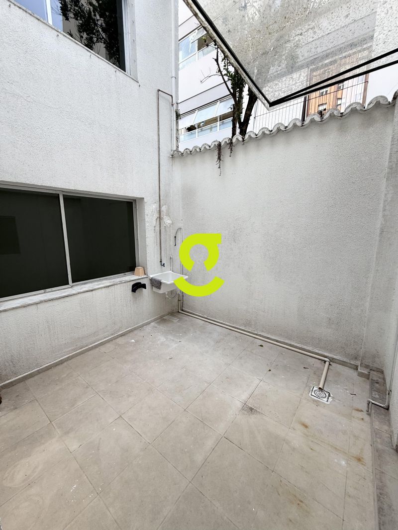 CASA COMERCIAL DE ALTO PADR�O COM 460m� NO BAIRRO ...