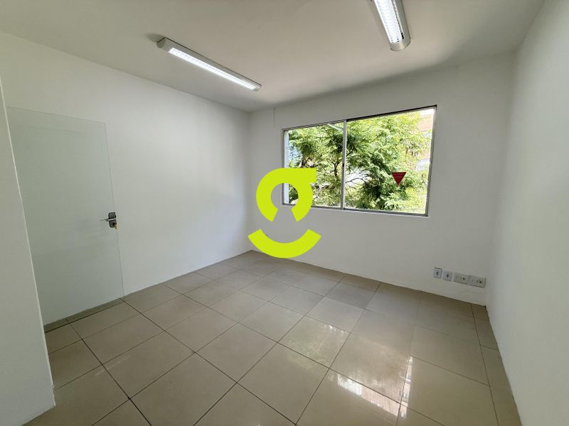 CASA COMERCIAL DE ALTO PADR�O COM 460m� NO BAIRRO ...