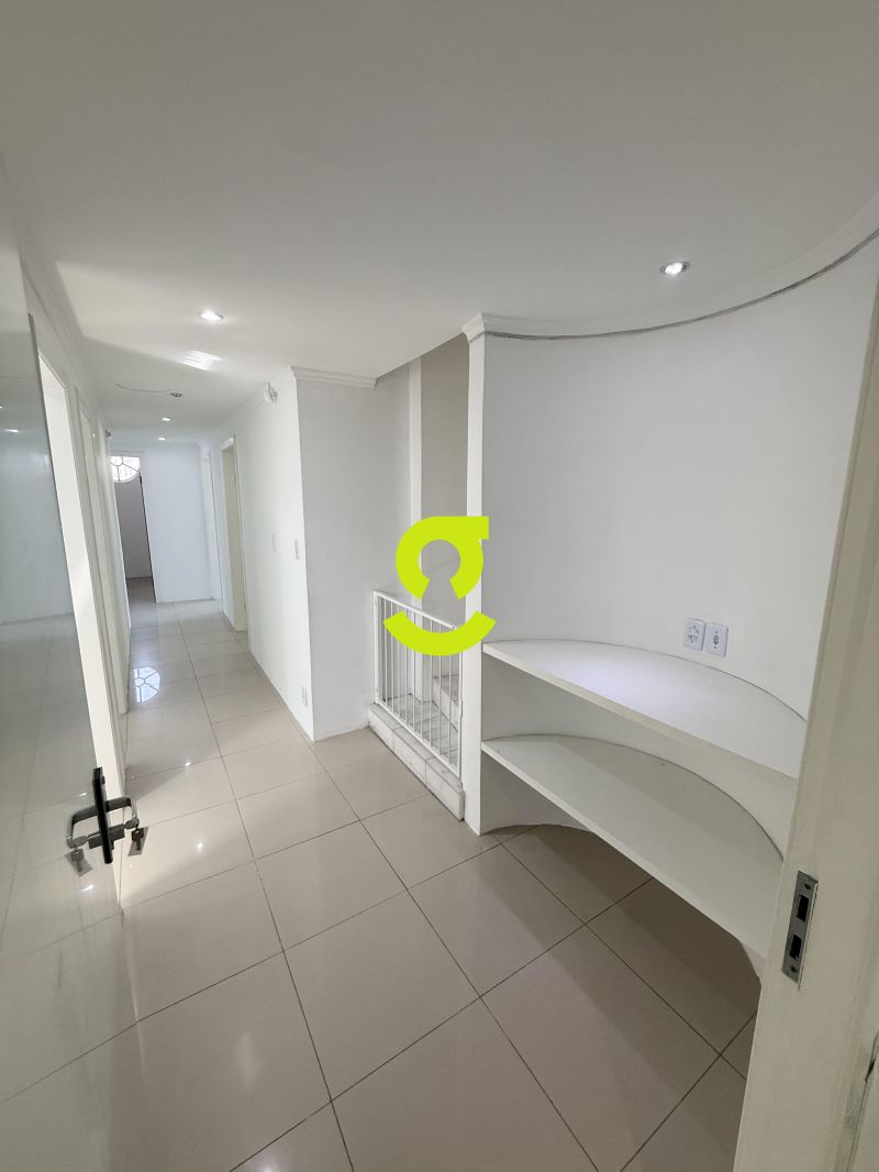 CASA COMERCIAL DE ALTO PADR�O COM 460m� NO BAIRRO ...