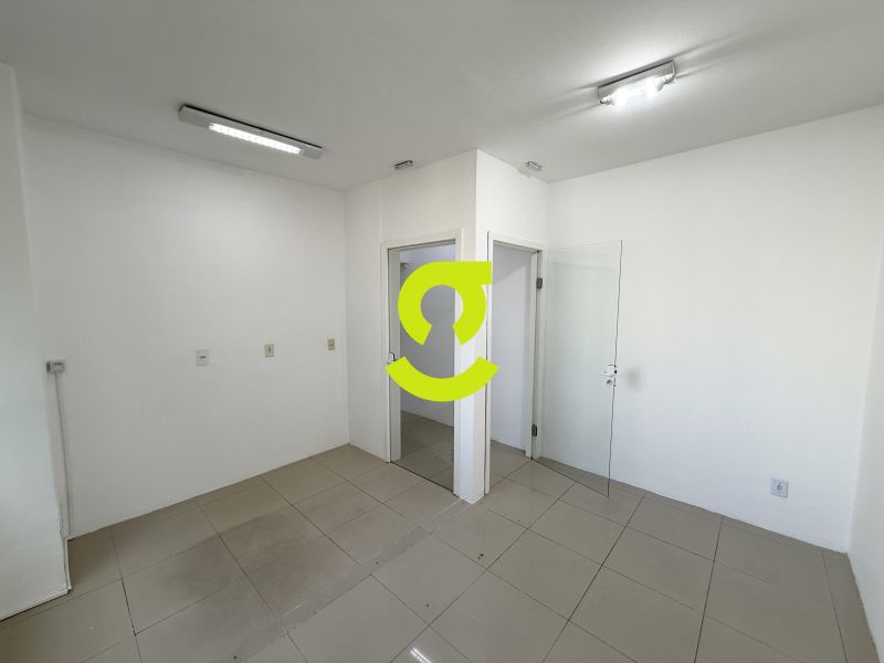 CASA COMERCIAL DE ALTO PADR�O COM 460m� NO BAIRRO ...