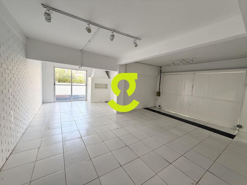 CASA COMERCIAL DE ALTO PADR�O COM 460m� NO BAIRRO ...