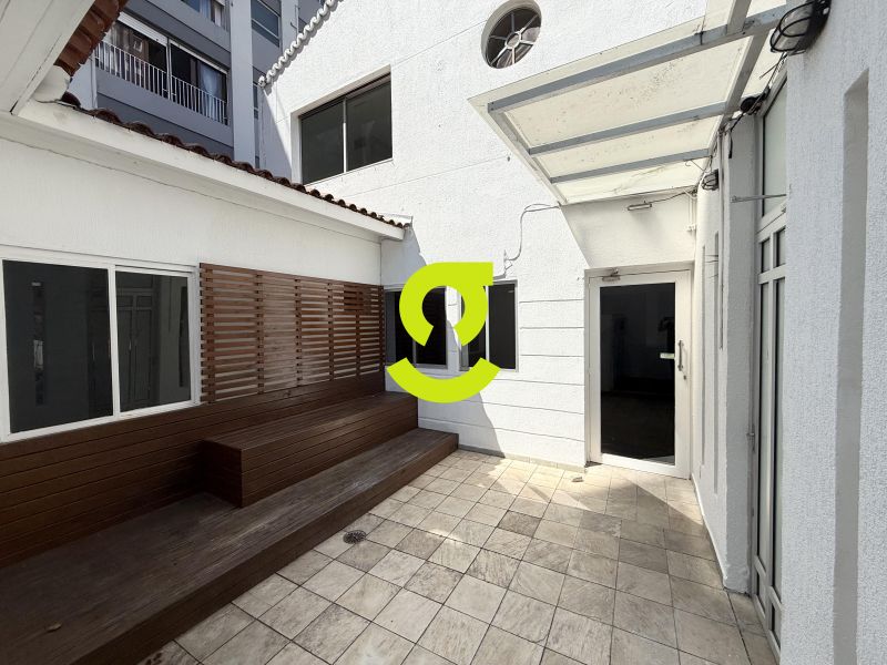 CASA COMERCIAL DE ALTO PADR�O COM 460m� NO BAIRRO ...