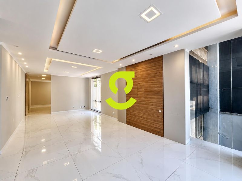 CASA COMERCIAL IMPEC�VEL NA AVENIDA GOETHE | FACHA...