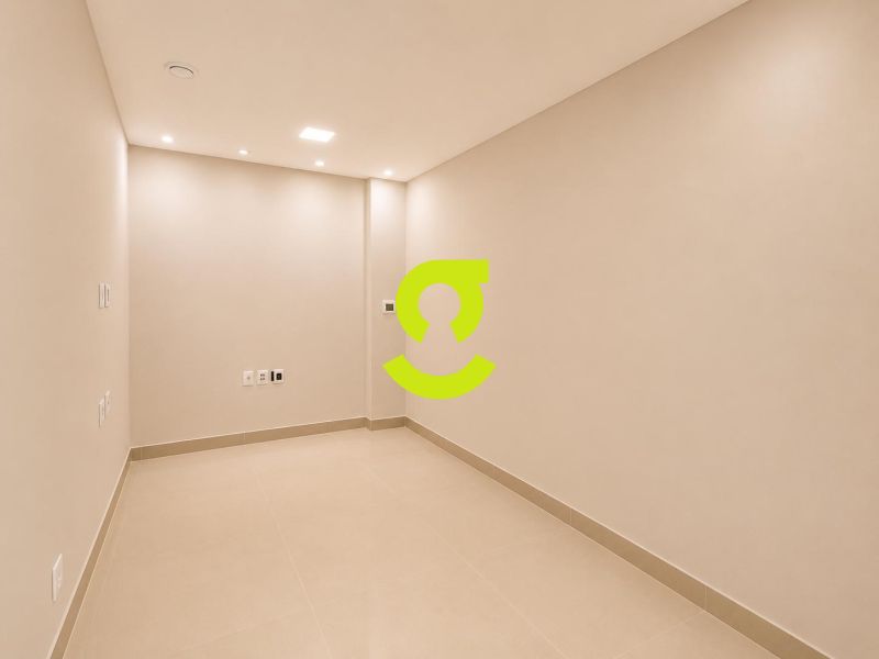 CASA COMERCIAL IMPEC�VEL NA AVENIDA GOETHE | FACHA...