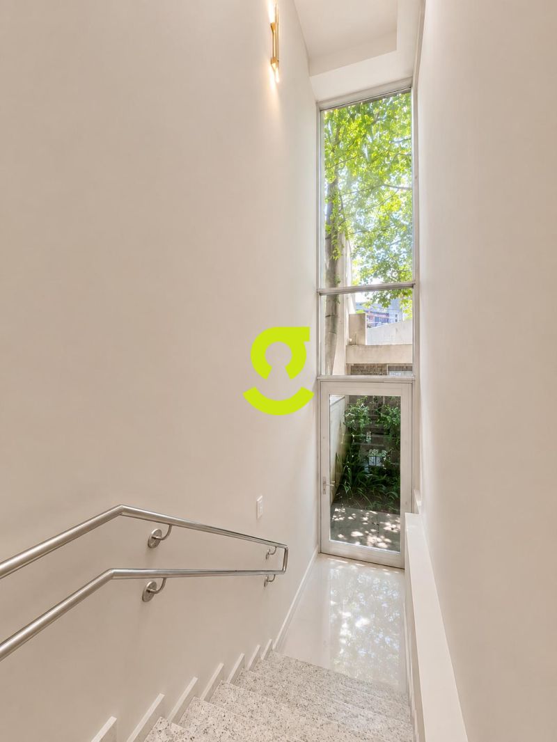 CASA COMERCIAL IMPEC�VEL NA AVENIDA GOETHE | FACHA...