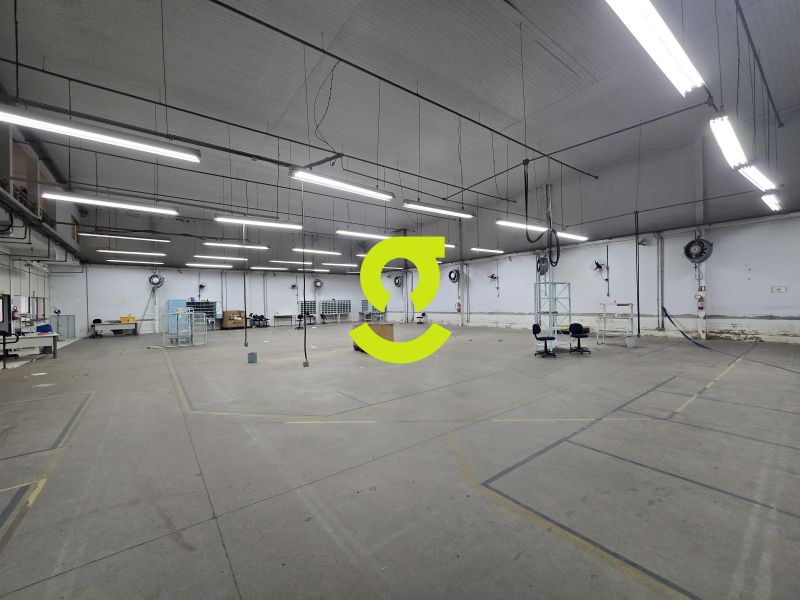 GALP�O LOG�STICO | 2.000m� | DOCA | 3 ACESSOS PARA...