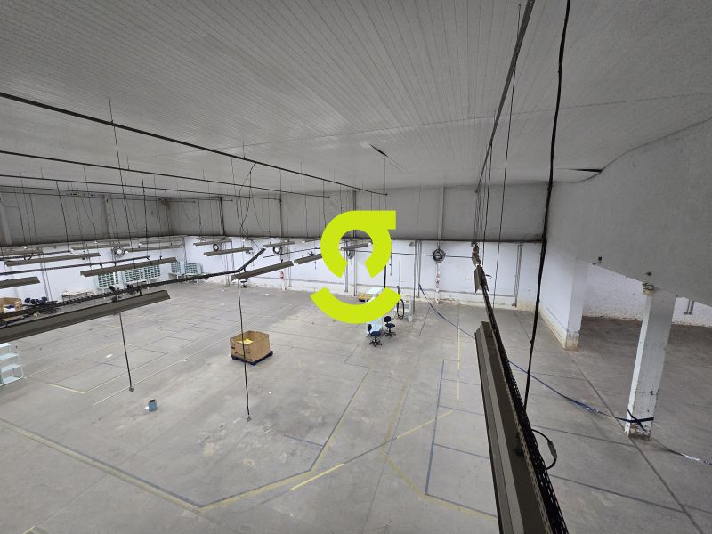 GALP�O LOG�STICO | 2.000m� | DOCA | 3 ACESSOS PARA...