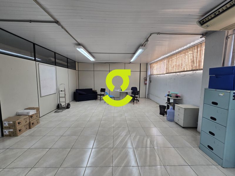 GALP�O LOG�STICO | 2.000m� | DOCA | 3 ACESSOS PARA...