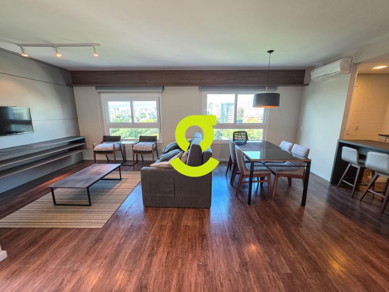 �timo apto MOBILIADO, andar alto, vista para o Par...