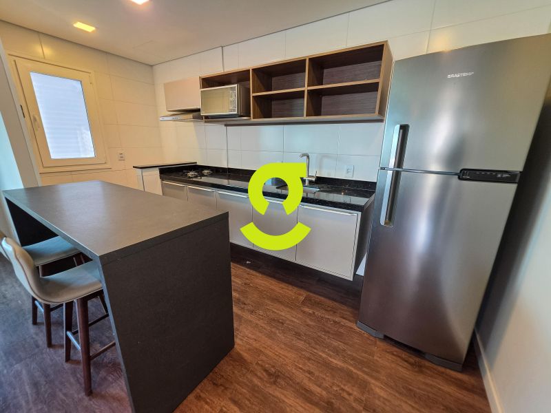 �timo apto MOBILIADO, andar alto, vista para o Par...