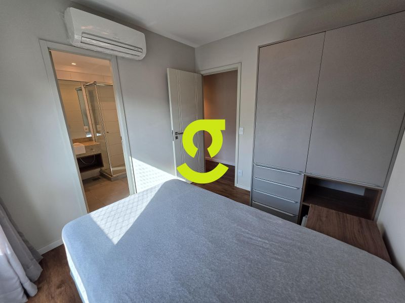 �timo apto MOBILIADO, andar alto, vista para o Par...