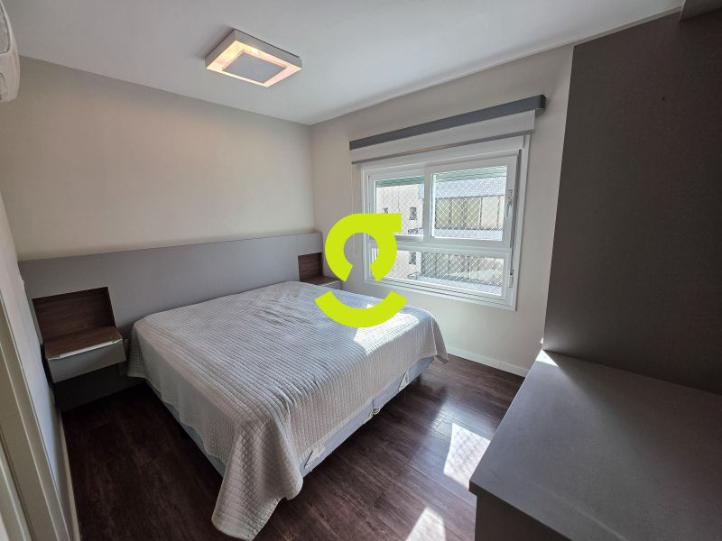 �timo apto MOBILIADO, andar alto, vista para o Par...