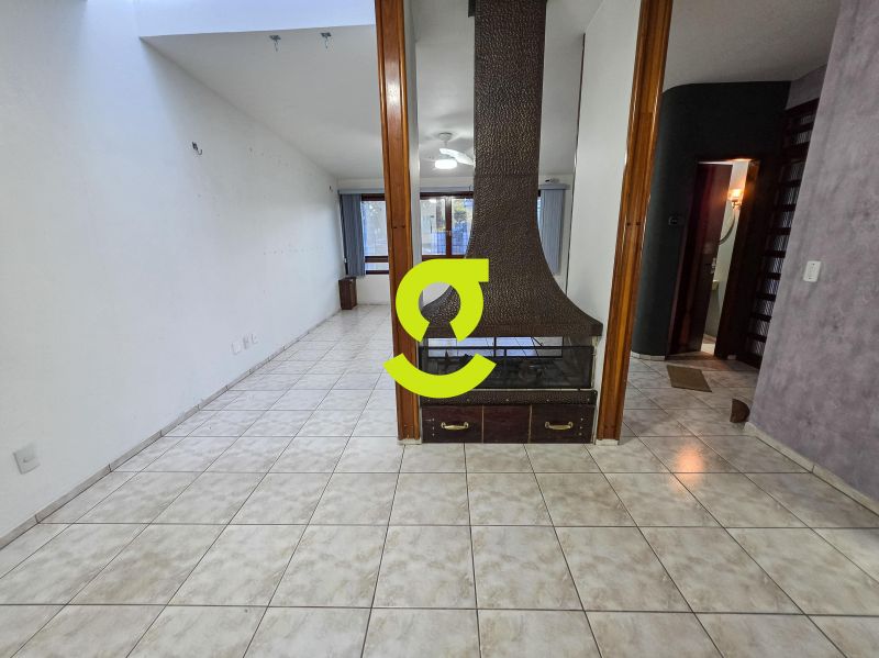Excelente casa, 120m, lareira, ar condicionado, 3 ...