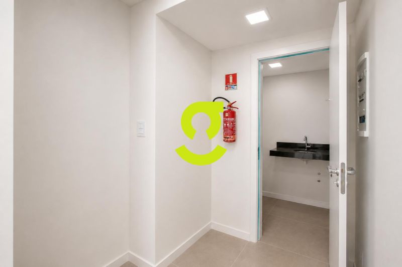 Loja comercial nova com 66m� em localiza��o estrat...