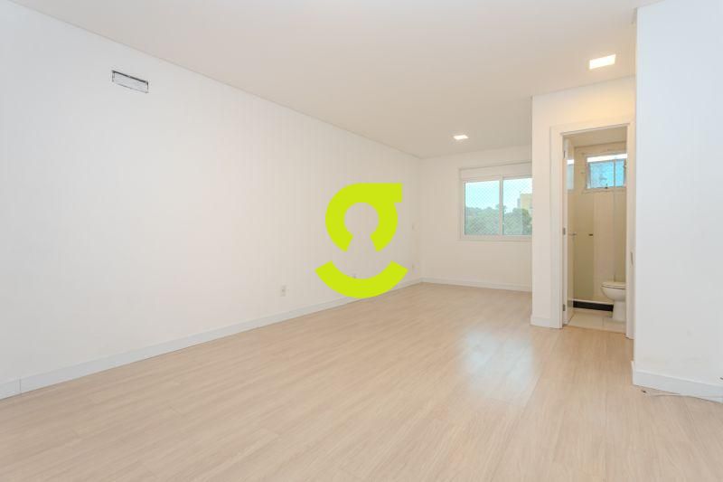 Apartamento moderno ao lado da UFRGS e da Reden��o...