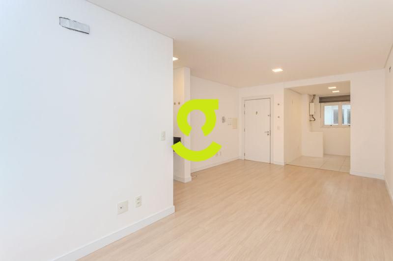 Apartamento moderno ao lado da UFRGS e da Reden��o...