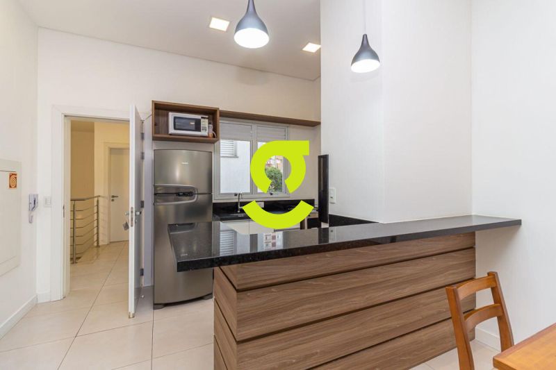 Apartamento moderno ao lado da UFRGS e da Reden��o...