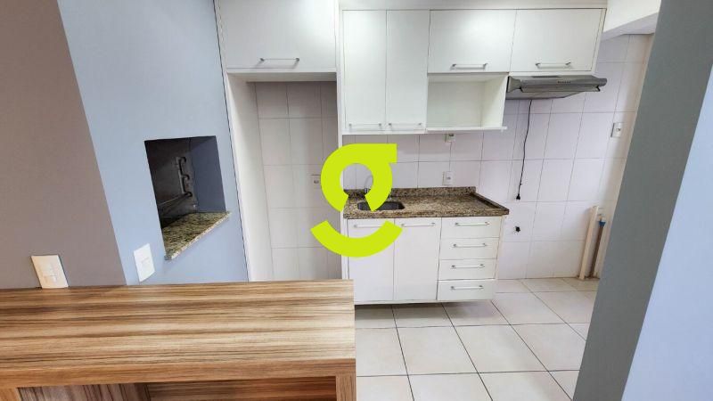 Apto semi mobiliado, andar alto, churrasqueira , 2...
