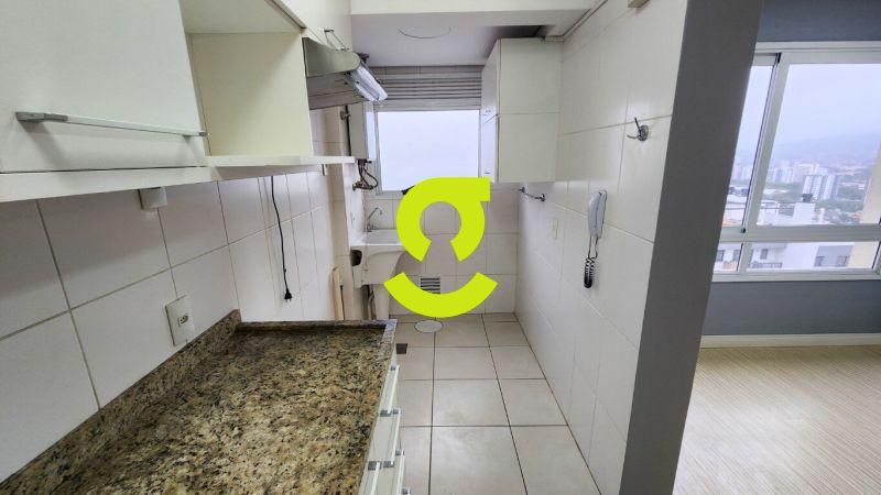 Apto semi mobiliado, andar alto, churrasqueira , 2...