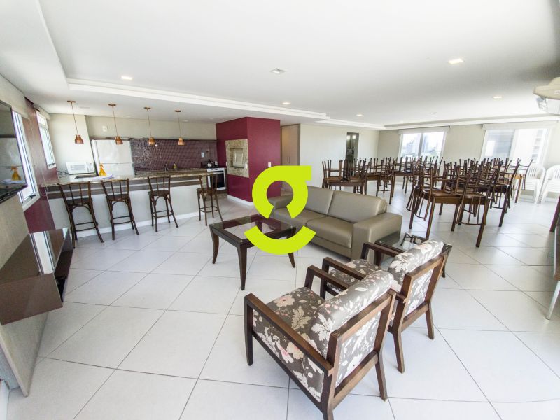 Apto semi mobiliado, andar alto, churrasqueira , 2...