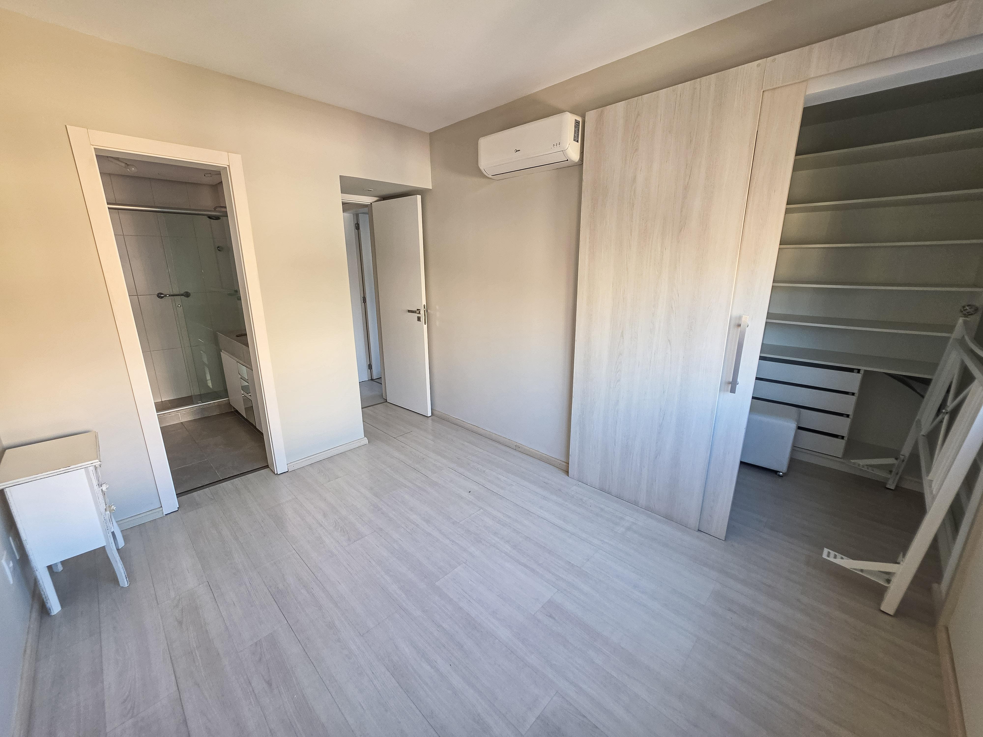 �timo apto em andar alto, semi mobiliado, 124m pri...