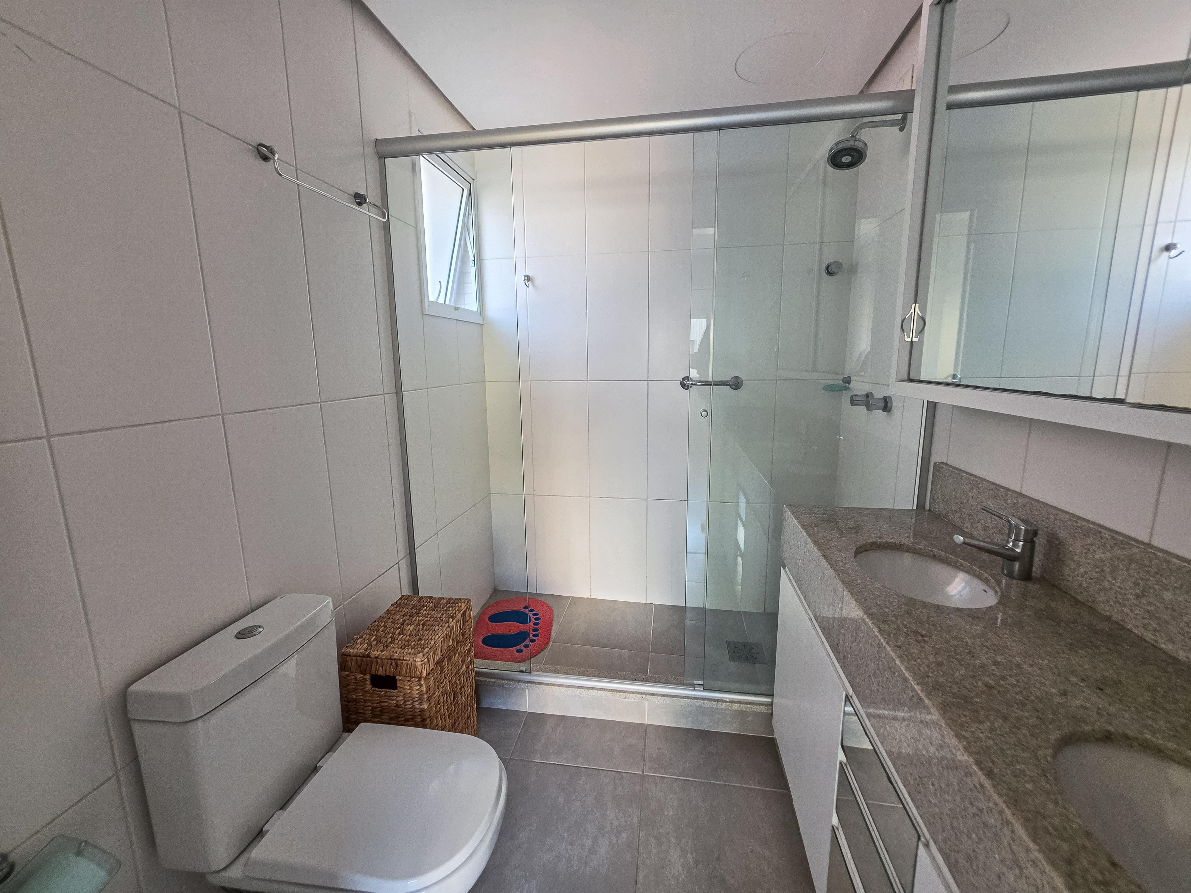 �timo apto em andar alto, semi mobiliado, 124m pri...