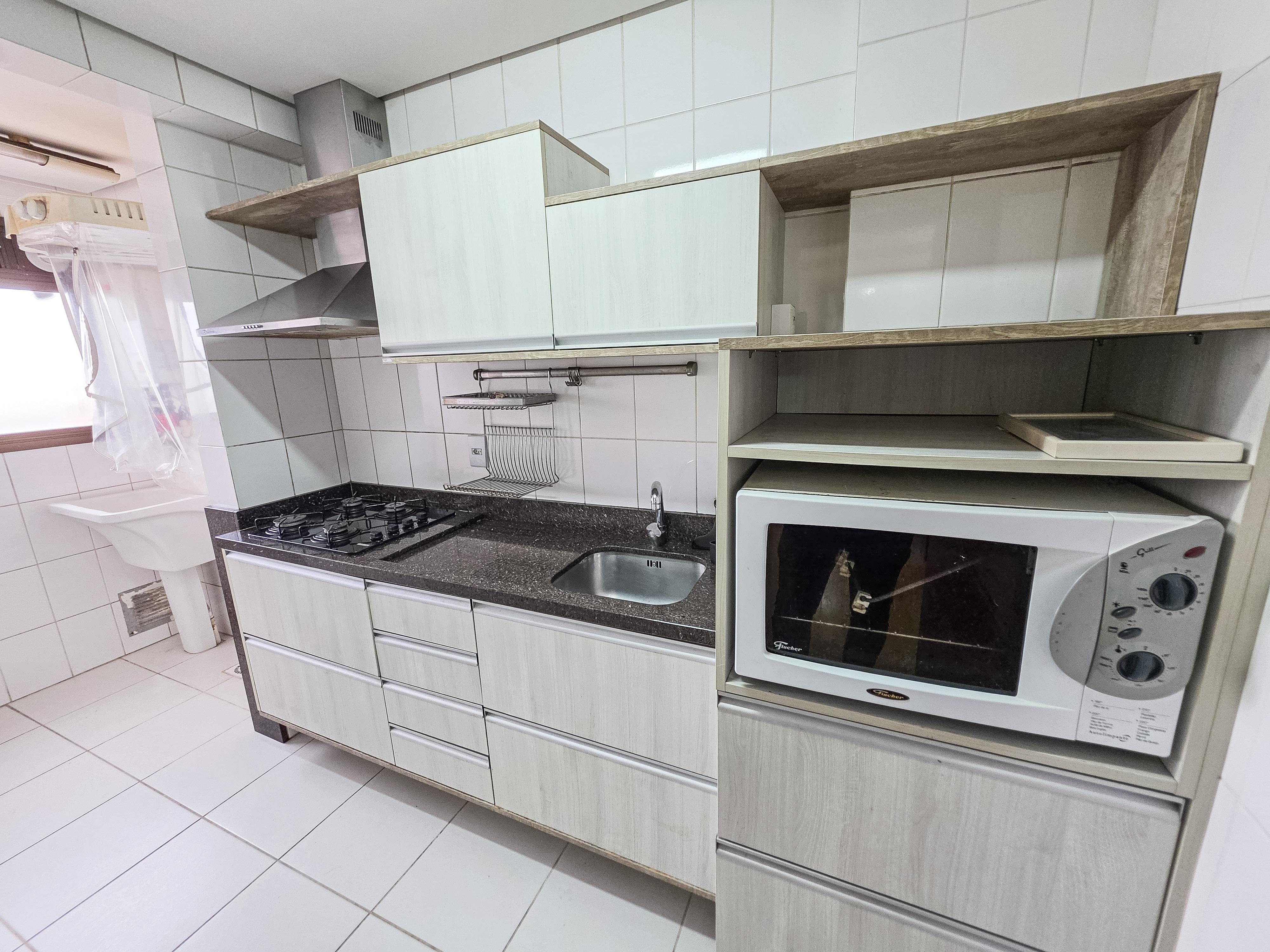 �timo apto muito bem equipado, andar alto, 79m, ar...