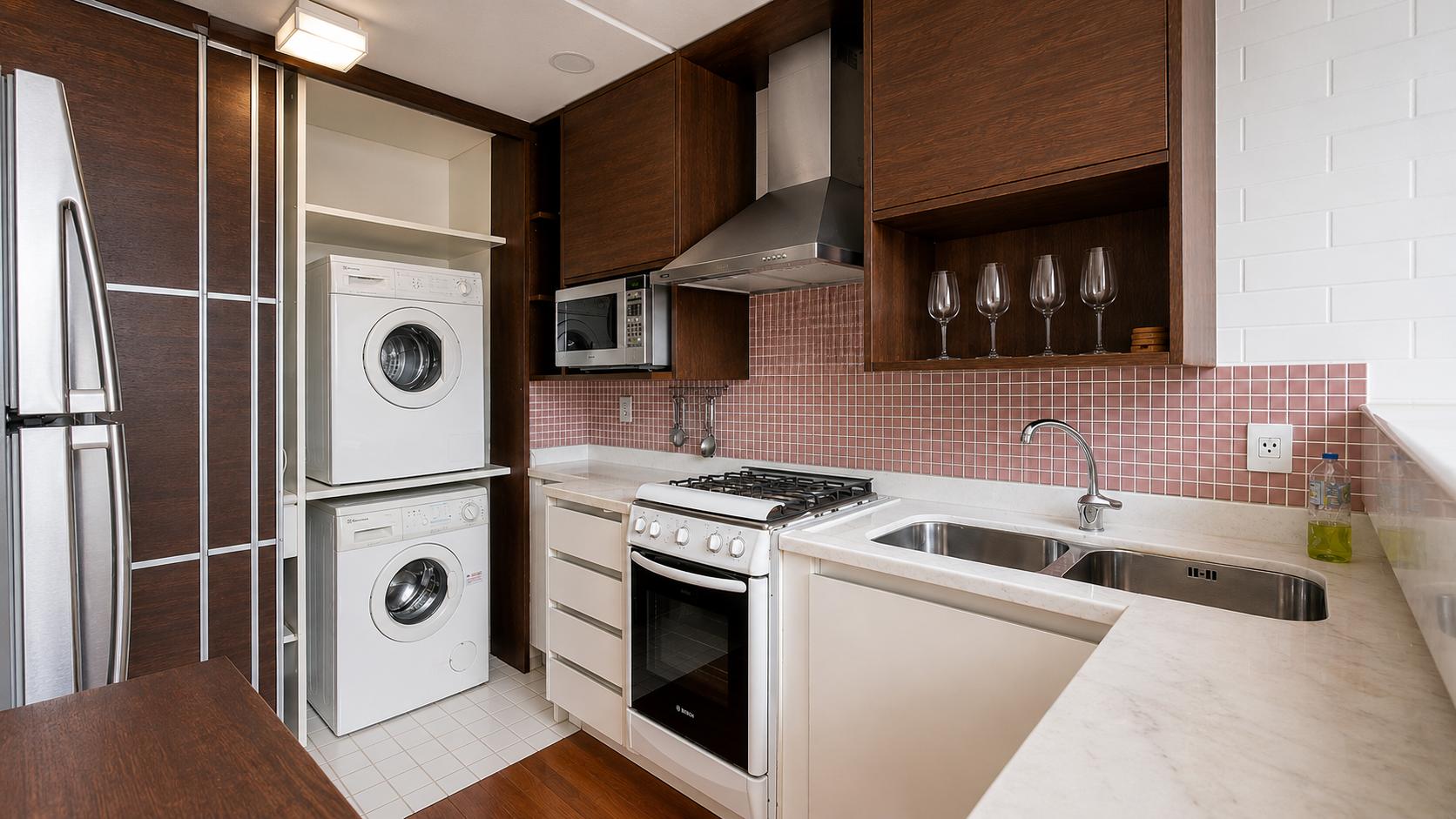 Loft Duplex Mobiliado com 84m�, 2 Vagas e Hidromas...