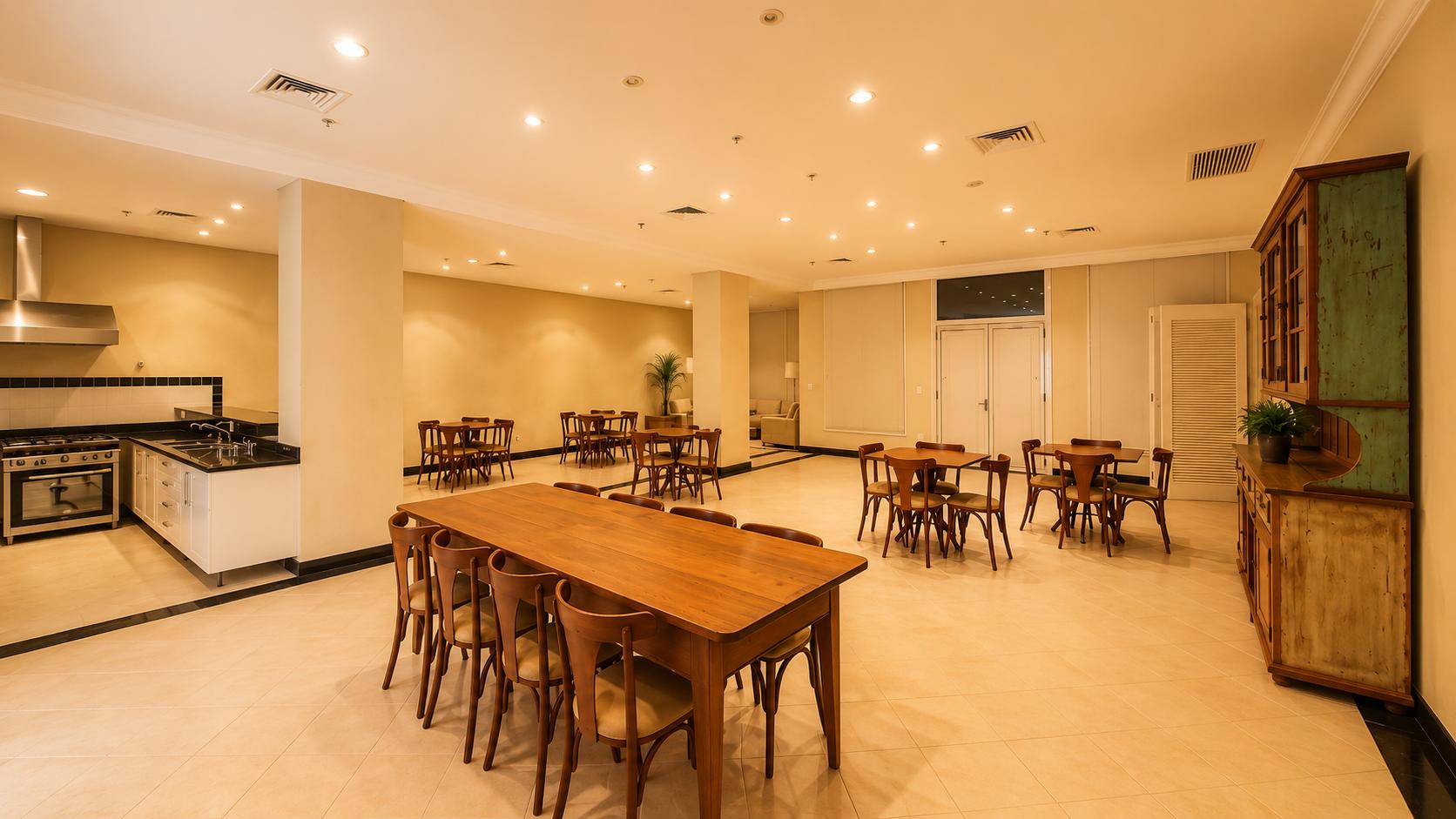 Loft Duplex Mobiliado com 84m�, 2 Vagas e Hidromas...
