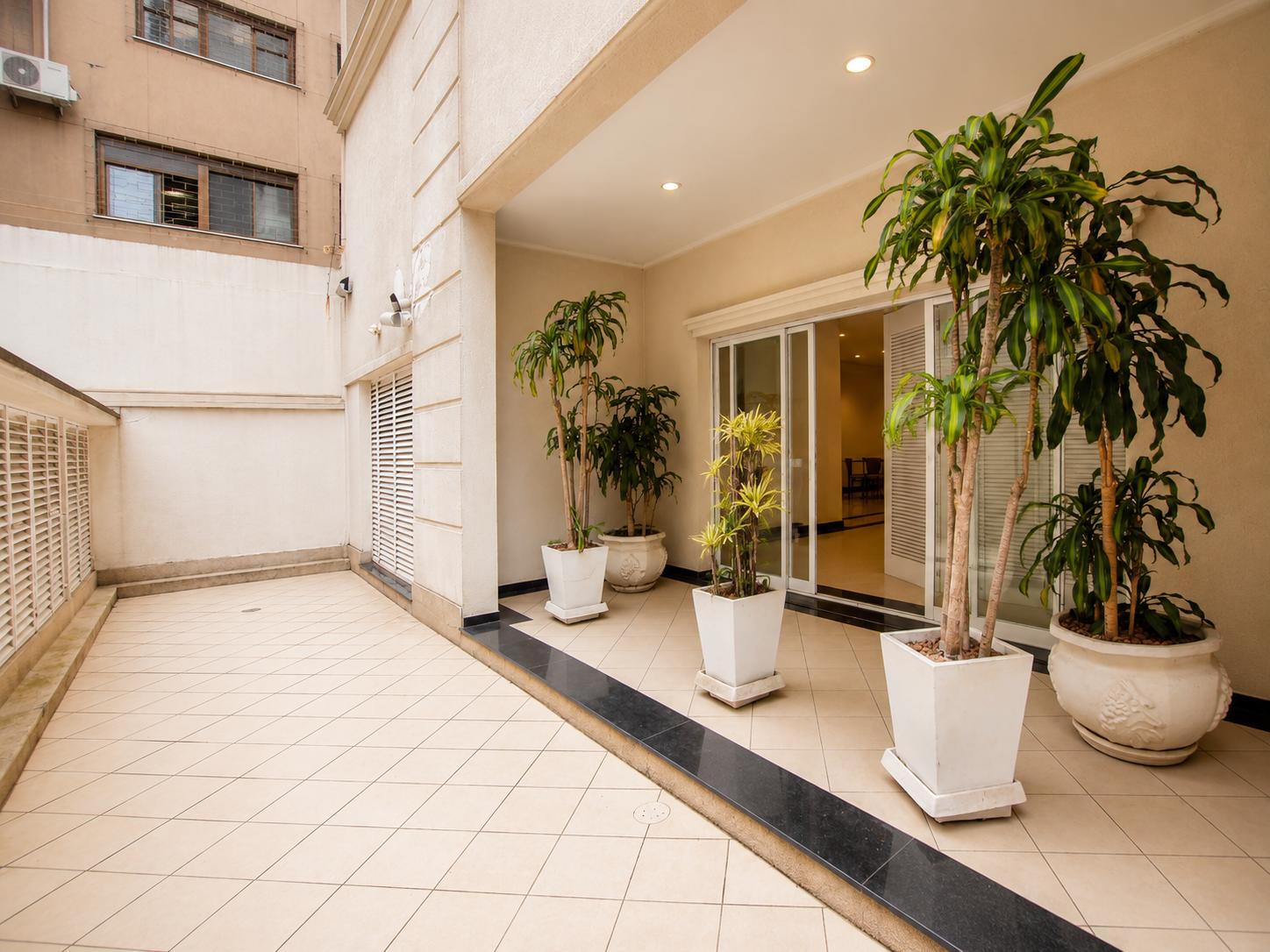 Loft Duplex Mobiliado com 84m�, 2 Vagas e Hidromas...