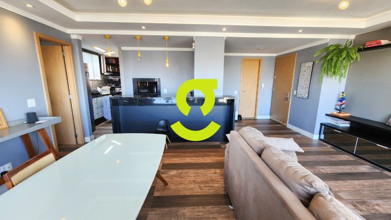 Excelente apto semi mobiliado, anda alto, 106m, la...