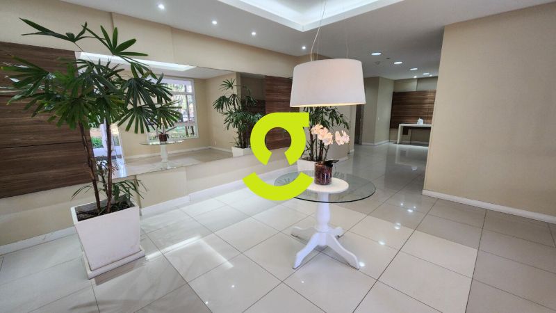 Excelente apto semi mobiliado, anda alto, 106m, la...