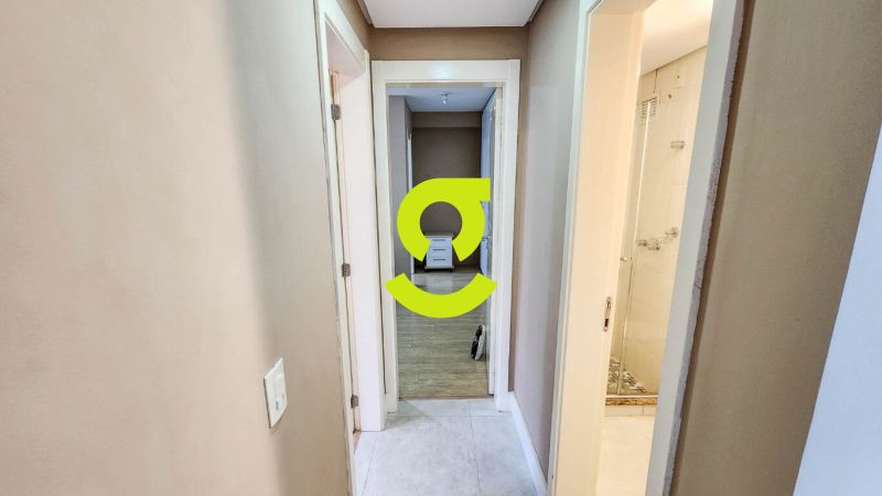 �timo apto, semi mobiliado, andar alto, churrasque...