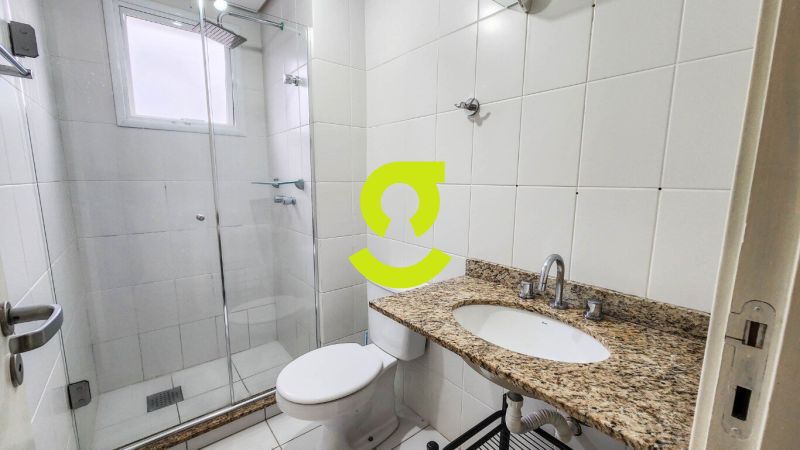 �timo apto, semi mobiliado, andar alto, churrasque...