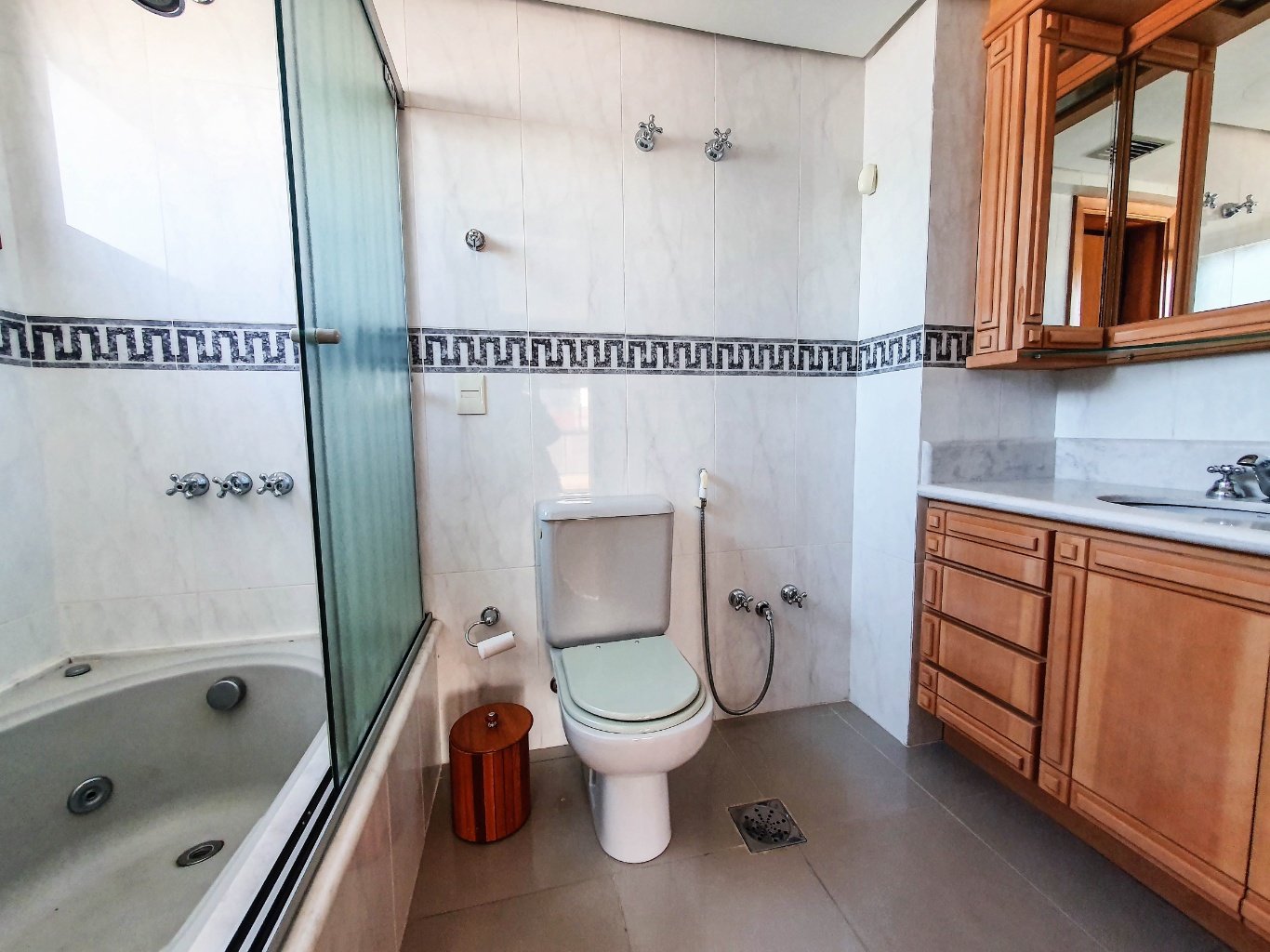 Apartamento 3D no bairro BELA VISTA em PORTO ALEGRE