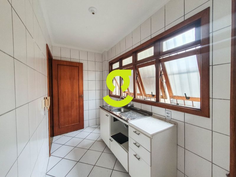 Apto reformado, 75m priv, 2 dorm, suite, 1 vaga pr...