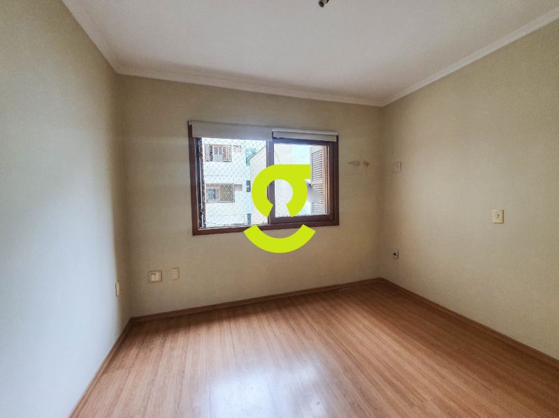 Apto reformado, 75m priv, 2 dorm, suite, 1 vaga pr...