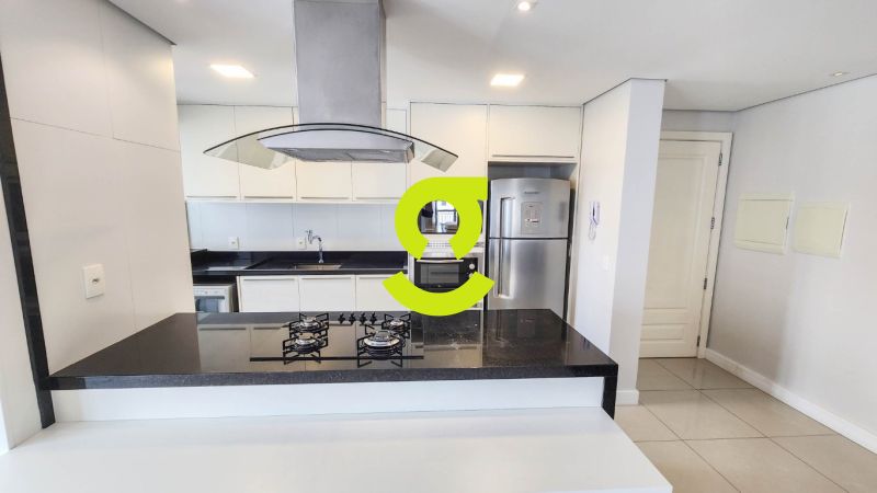 Excelente apto MOBILIADO, andar alto, churrasqueir...