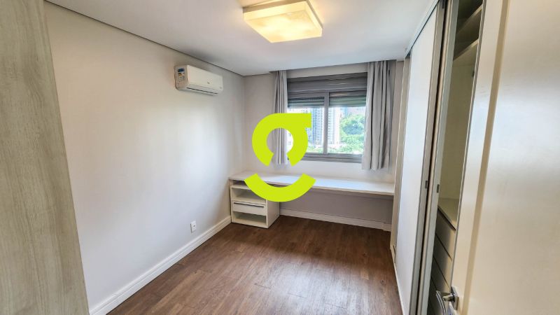 Excelente apto MOBILIADO, andar alto, churrasqueir...