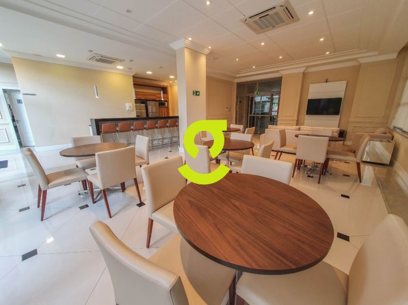 Excelente apto MOBILIADO, andar alto, churrasqueir...