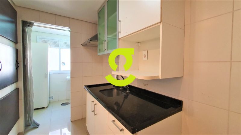 Apartamento, 73m, 2 dormit. su�te, semi mobiliado